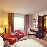 Crowne Plaza By Ihg Otel 4*