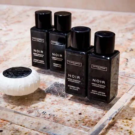 Crowne Plaza By Ihg Hotell 4*