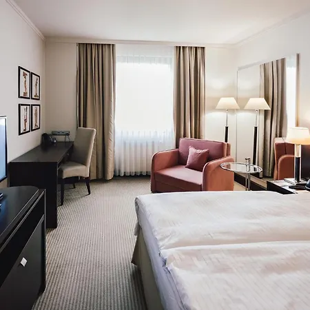 Crowne Plaza By Ihg Hotell
