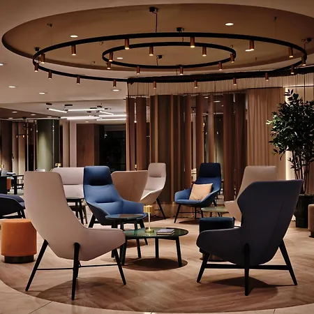 Crowne Plaza By Ihg Hotel 4*