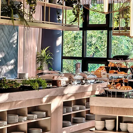 Otel Crowne Plaza By Ihg 4*