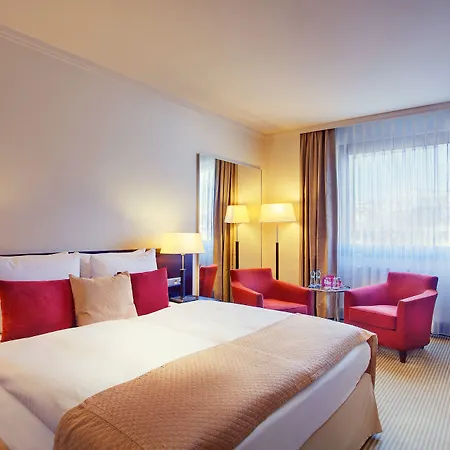 Crowne Plaza By Ihg Hotell 4*