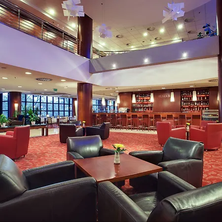 Crowne Plaza By Ihg Hotel 4*