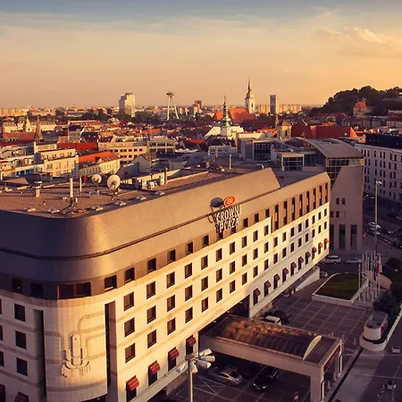 Otel Crowne Plaza By Ihg