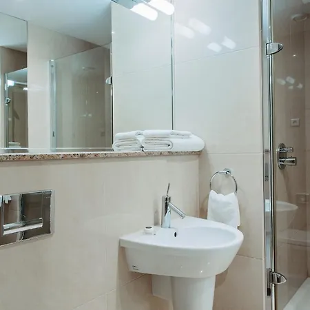 Crowne Plaza By Ihg Hotel