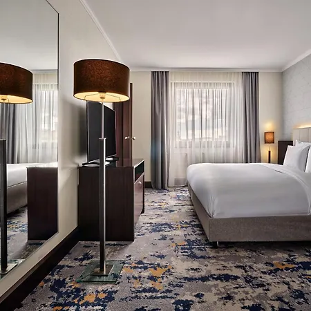 Crowne Plaza By Ihg 4*