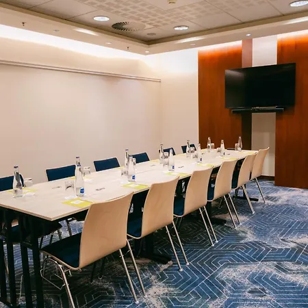 Crowne Plaza By Ihg Hotel 4*