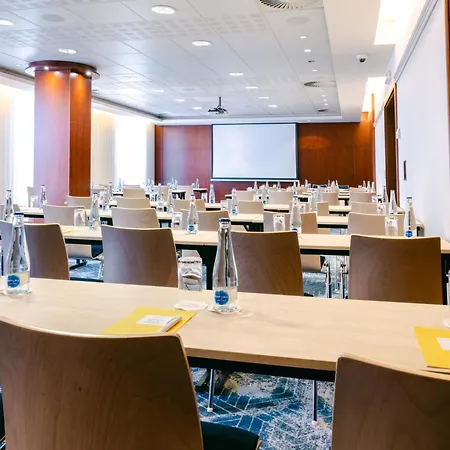 Crowne Plaza By Ihg Otel Bratislava
