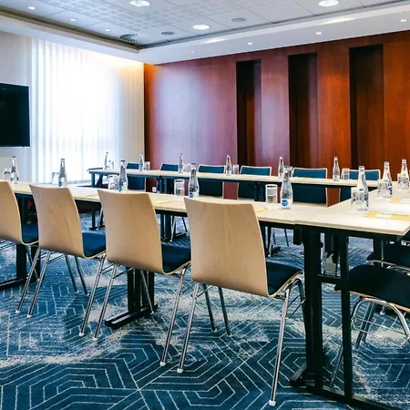 Crowne Plaza By Ihg Hotel Bratysława