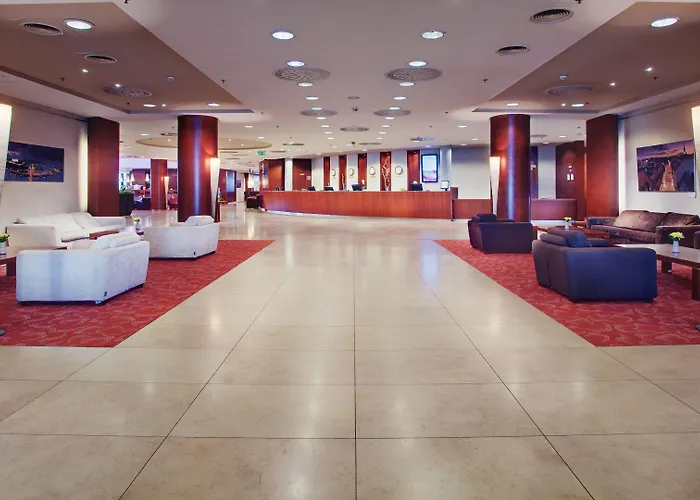 Crowne Plaza By Ihg