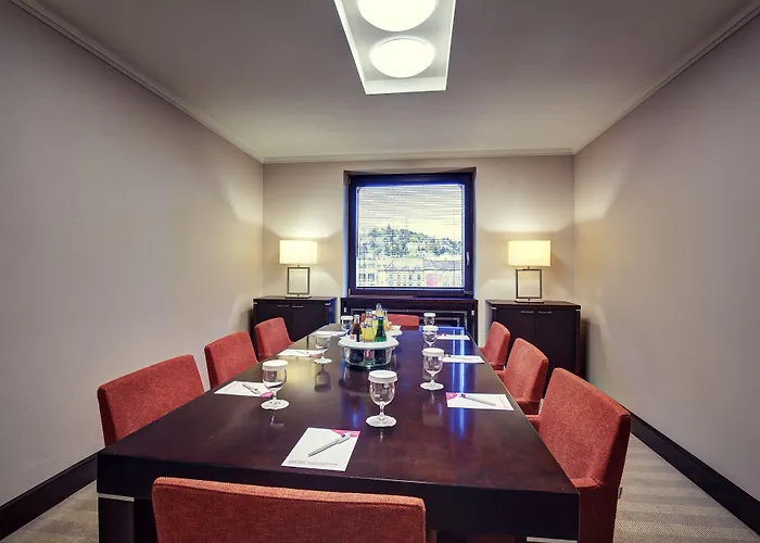 Hotel Crowne Plaza By Ihg 4*