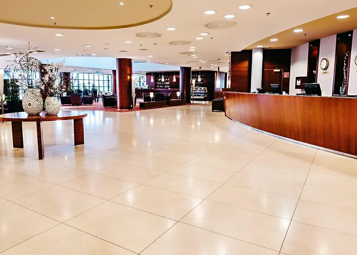 Hotel Crowne Plaza By Ihg 4*