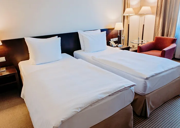 Crowne Plaza By Ihg Hotel