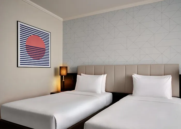 Crowne Plaza By Ihg 4*