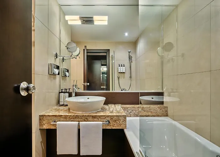 Hotel Crowne Plaza By Ihg 4*