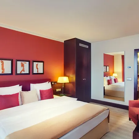 מלון Crowne Plaza By Ihg ברטיסלאבה