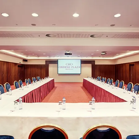 Crowne Plaza By Ihg ברטיסלאבה