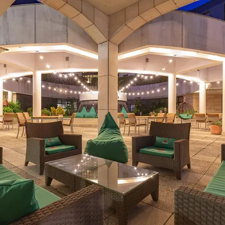Crowne Plaza By Ihg Отель 4*
