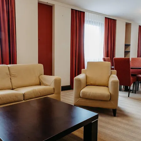 Crowne Plaza By Ihg Отель