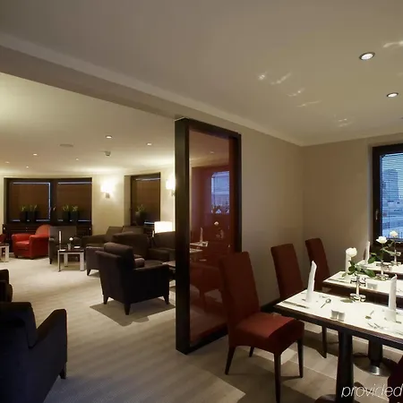 Отель Crowne Plaza By Ihg 4*