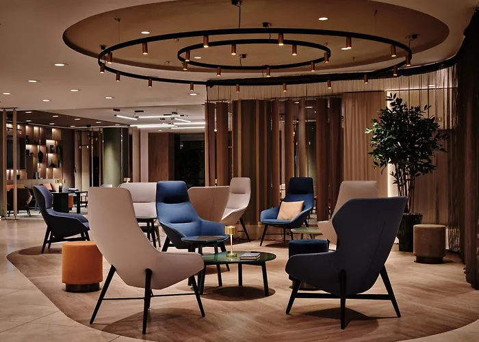 Crowne Plaza By Ihg Otel 4*