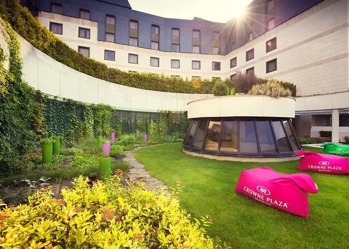 Crowne Plaza By Ihg Otel